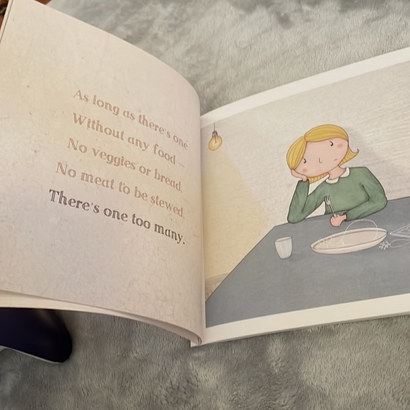 One Too Many paperback
Linda Grace Smith - Picture 5 of 6